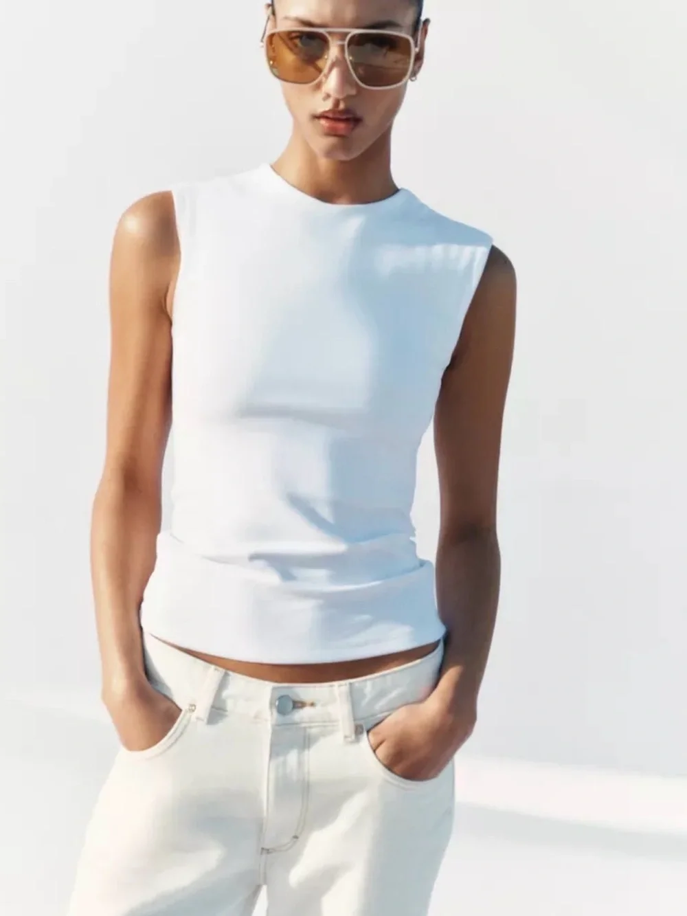 Zara Sleeveless White Crewneck Tank Top - Small - Picture 1 of 6
